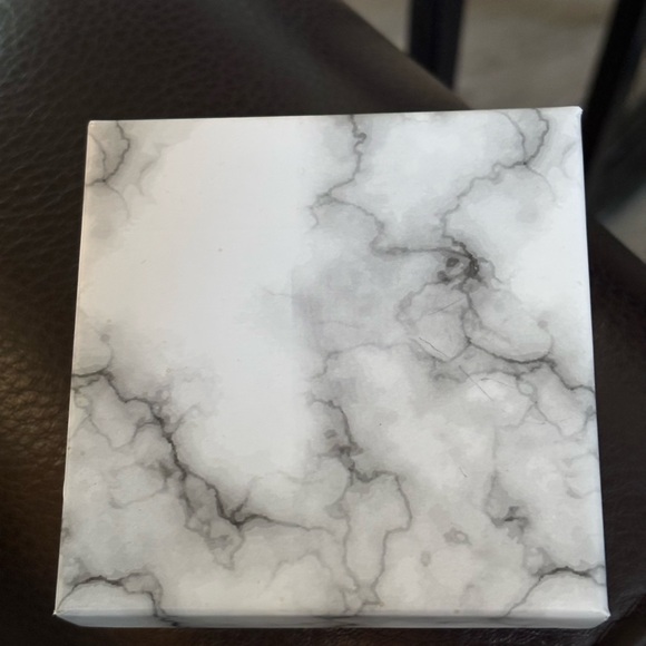 Black Onyx, red coral, cz’s sterling silver
Necklace. 16-18” NEW in gift box - Picture 6 of 6